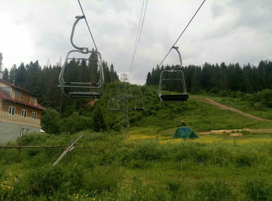 Hotel Сонячні Карпати à Slavsko Extérieur photo